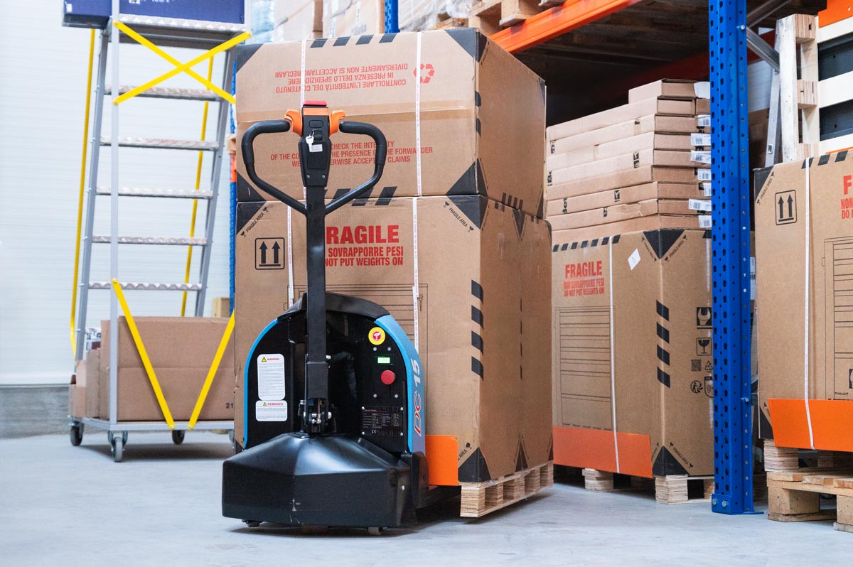 CBD15J-Li3, Transpallet elettrico 1.500 kg, batteria Li-Ion, intercambiabile
