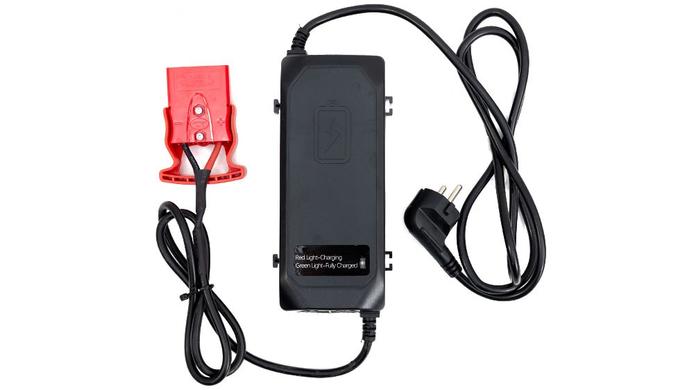 incarcator solo F4 descriere EPT15-R Transpallet elettrico 1.500 kg, con sistema di pesatura professionale RAVAS, batteria Li-Ion