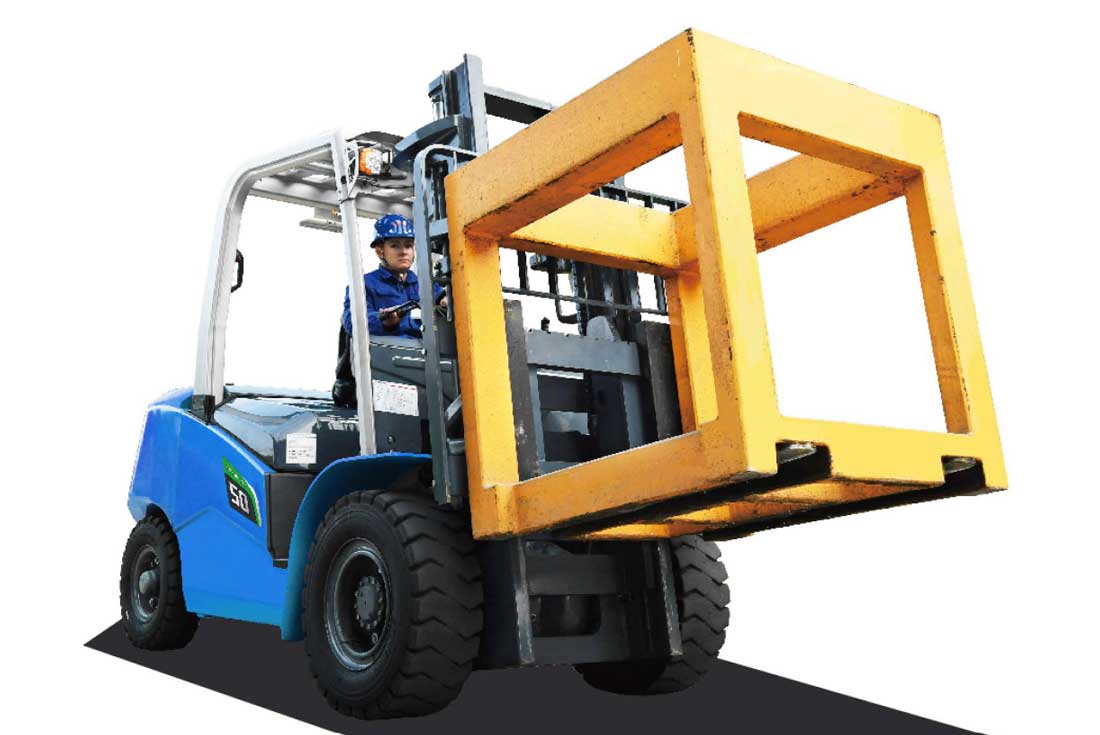 CPD50G2A desc 1 CPD50-G2A11LI, Carrello elevatore elettrico 5.000 kg, montante triplex, cabina chiusa e riscaldata