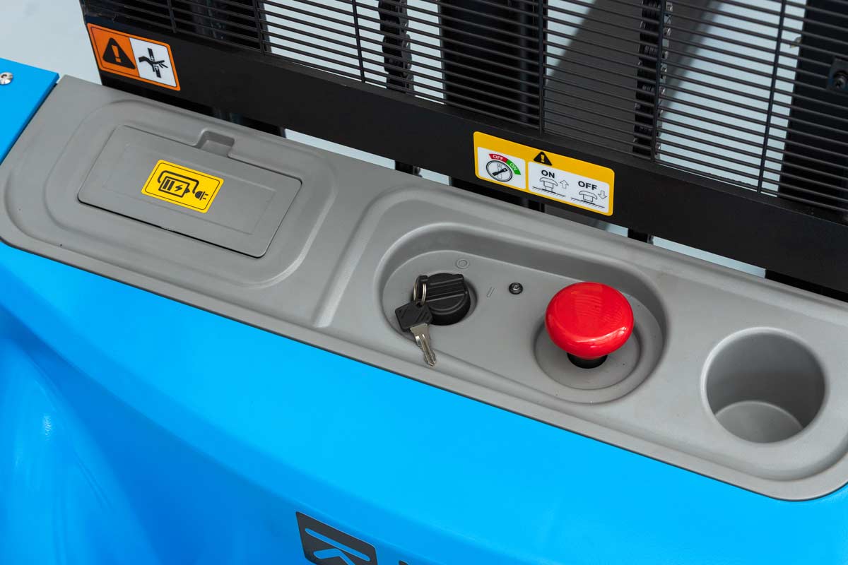 WS15H Li info 1 WS15H-B Stoccatore elettrico 1.500 kg, sollevamento 2.000 mm