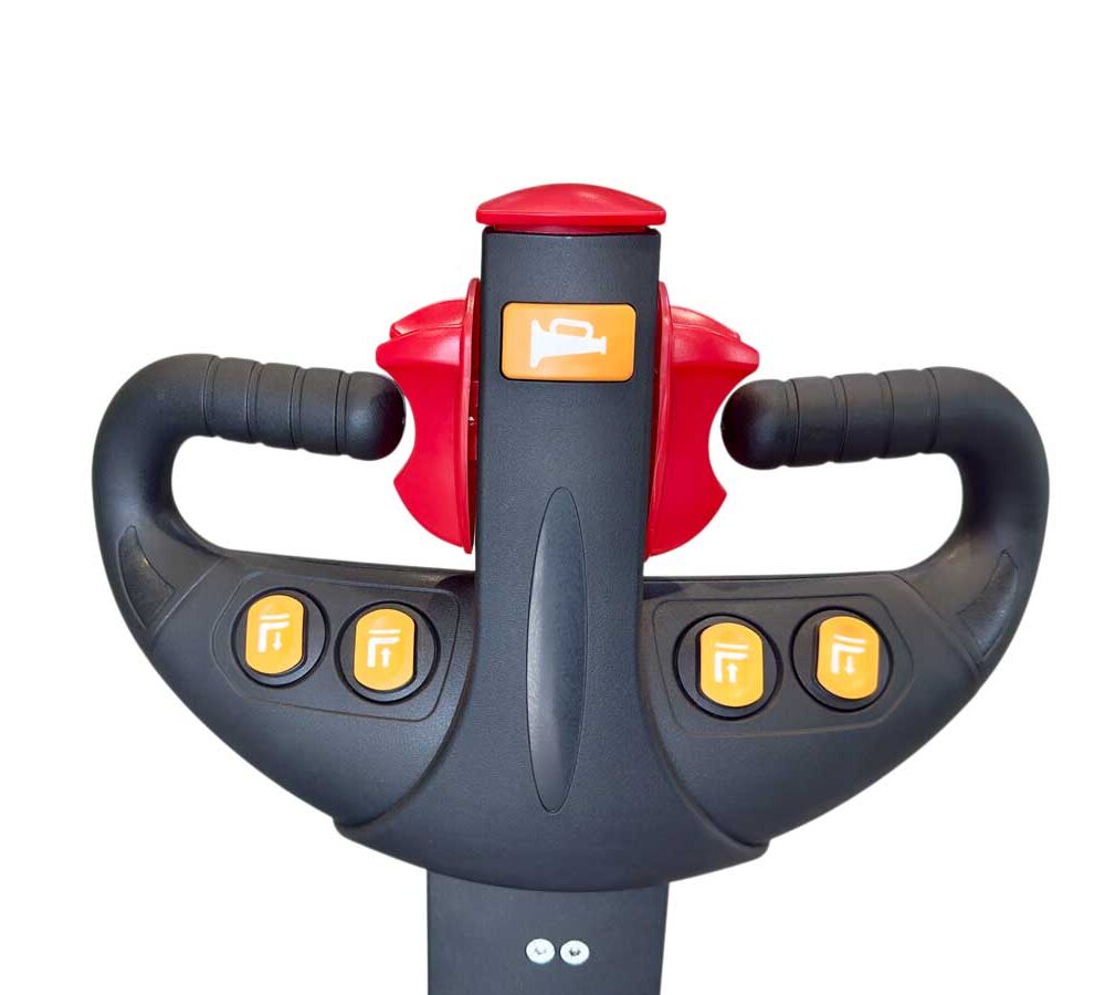 CBD25 A2FLiH 3 CBD25-A2FLiH, Transpallet elettrico con piattaforma 2.500 kg, batteria Li-Ion, ricarica rapida