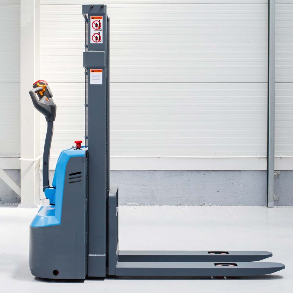 CDD12R EN simplu9 CDD12R-EN Stoccatore elettrico 1.200 kg, sollevamento proporzionale, altezza di sollevamento 3.000 mm
